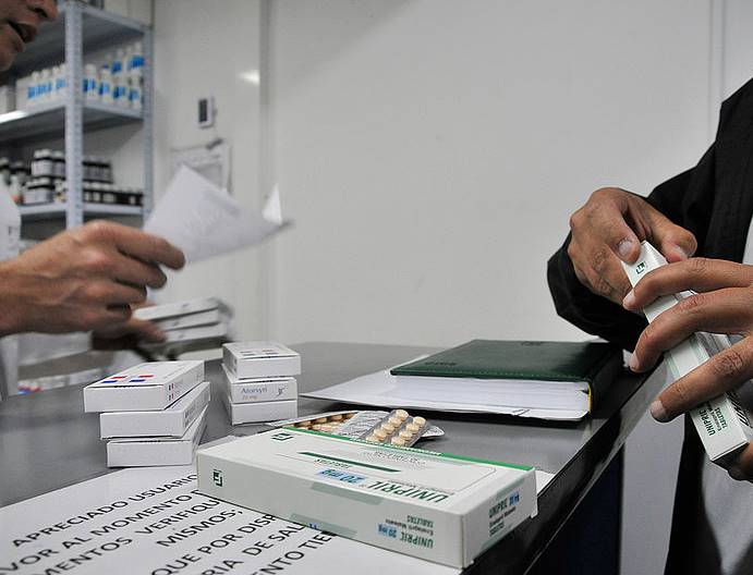 La CE exige que los planes contra las resistencias antimicrobianas no se limiten concienciar y 